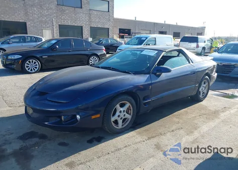 2000 Pontiac Firebird z USA, uszkodzony, nr VIN 2G2FS22K9Y2165316